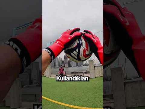 Kaleci Eldivenleri Yapışkan mı? thumbnail