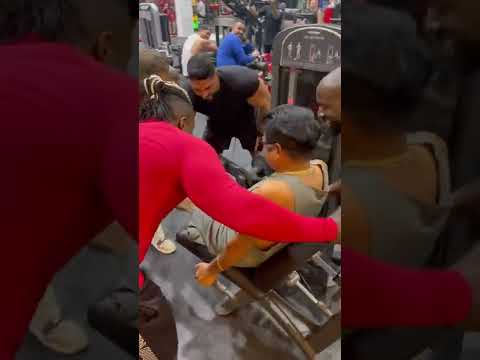 Leg day with big body builders! (Full video in my Channel) thumbnail