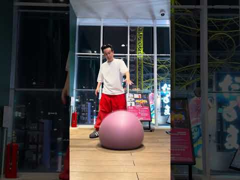 Kozo, the balance ball magician!! thumbnail