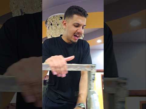 أخوك الصغير لما يستغل ضعفك😂 thumbnail