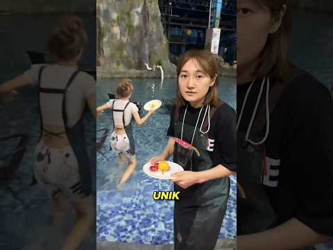 Cewek ini Buat Restoran Unik di kolam renang #shorts #shortviral thumbnail