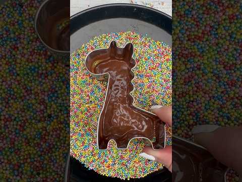 Chocolate giraffe - food fun for kids #chocolate #giraffe #funforkids thumbnail