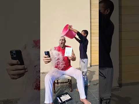 Great khali ji Selfie with Silver Button #shorts #ytshorts #short thumbnail