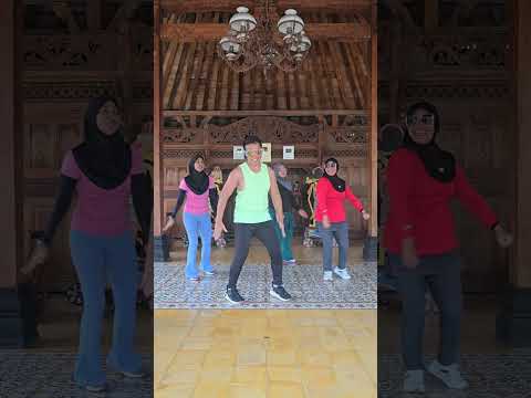 ZUMBA DIGIDI DIGIDI #aerobikbodyfit #dance #dietbodyfit thumbnail