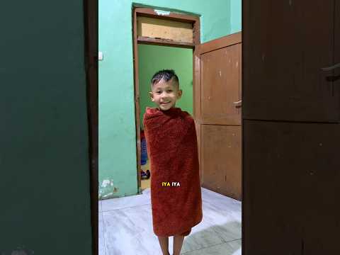 Wah abidzar habis mandi masih pakai handuk thumbnail