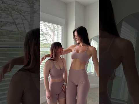 When I’m alone VS When I’m with my sister 🥹❤️ #sisters #wholesome #gymgirls #family #siblings thumbnail