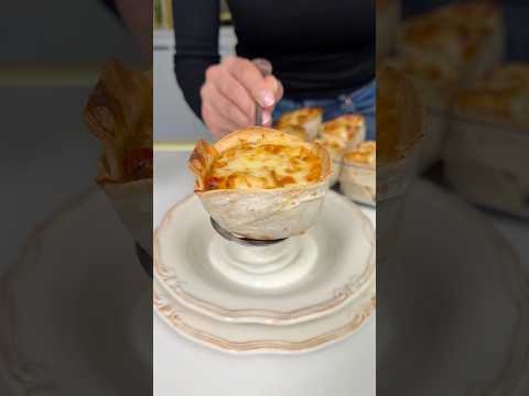Lavaş Kuplarında Tavuk | Tortilla Cups ⬇️ English  #busezeynep #tortilla #recipe thumbnail
