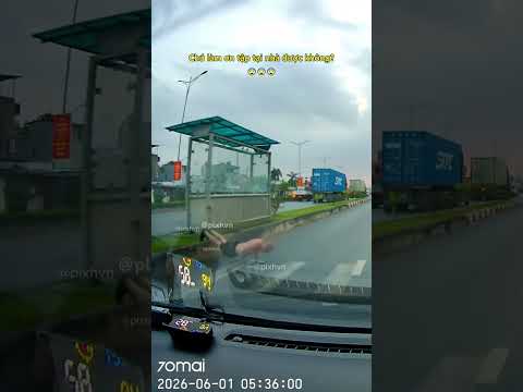 Chú làm ơn tập tại nhà được không?😨 #antoangiaothong #shorts thumbnail