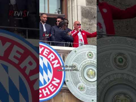 Saat Olise joget ala karakter NPC GTA 6 di perayaan gelar Bayern ?? thumbnail