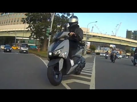 方向燈打爛了鳥都不鳥你（檢舉成功）（開聲音） thumbnail