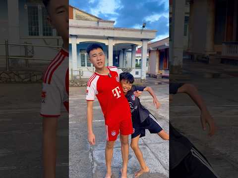 Chơi bóng chuyền cùng Bom/kỳ kỳ tv & Family #shortvideo thumbnail