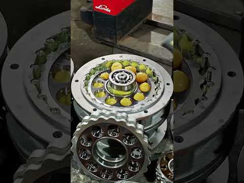 The assembly process of the pinwheel reducer- Good tools and machinery make work easy thumbnail