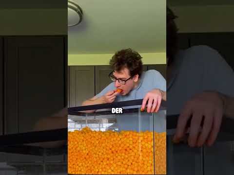 Er hat 1 Million Käsebälle gegessen ? #shorts thumbnail