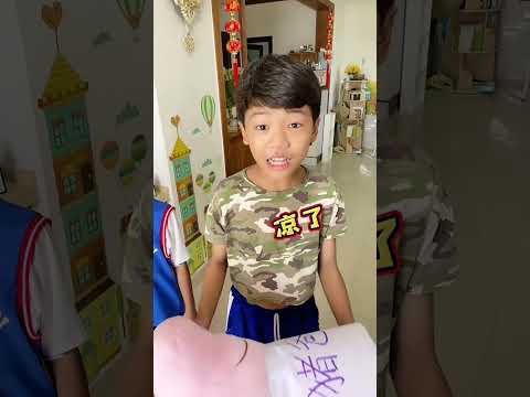 儿子整的这一出是啥意思？看的我心慌慌的，你们说猪爸爸可怜吗？ thumbnail