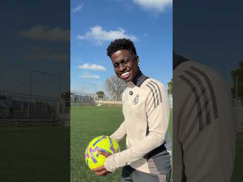APRENDE A DAR MÁS DE 100 TOQUES CON EL BALÓN thumbnail