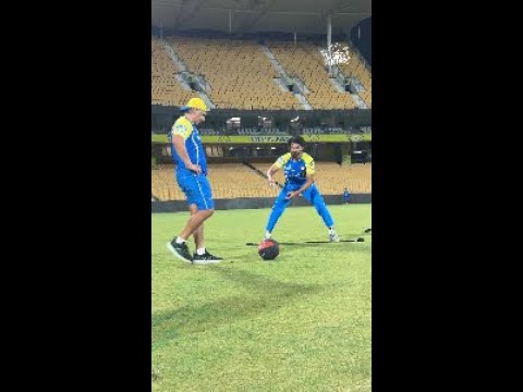 Reflex mode: ON ⚡? 

#WhistlePodu #Yellove thumbnail