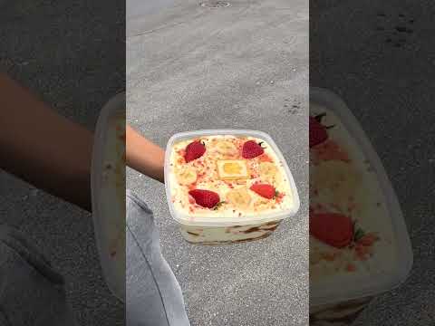 NOW WHY WOULD SHE PUT HER #WHOLE FOOT IN THERE LIKE… thumbnail