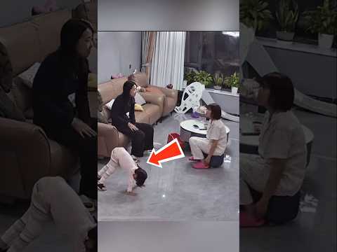 Anak ini jatuh, tapi ibu dan kakaknya pura-pura tidak melihat?? thumbnail