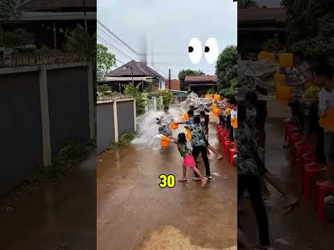 Bir motosikleti devirmek için kaç kova su gerekir? ?️ thumbnail