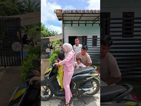 mau ikut kepasar !!! thumbnail