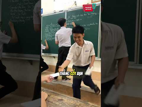 Khi được thằng cốt bạn thân chỉ bài kiểu: ? #shorts thumbnail