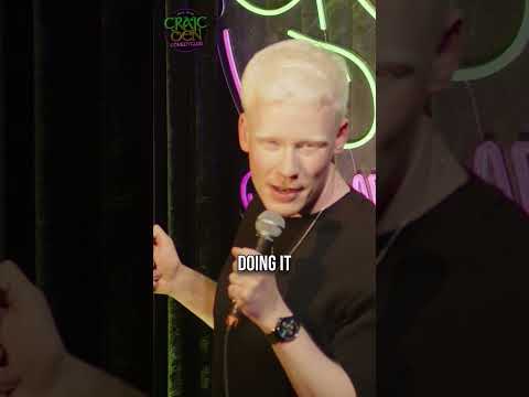 Legally Blind | Chris Watts | Craic Den Comedy Club | #blind #funny #comedy #irish #standupcomedy thumbnail