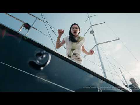 Earbuds took a swim? Relax, HUAWEI Care has you covered. thumbnail