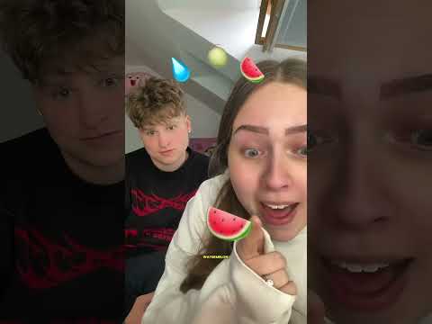 WER WIRD GEWINNEN???????? #lustig #shortvideo #funny #funny #comedy #boyfriend thumbnail