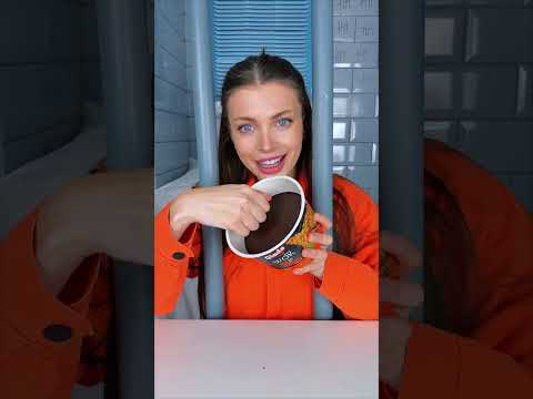 Noodles Chocolate hack 🍜🍫 thumbnail