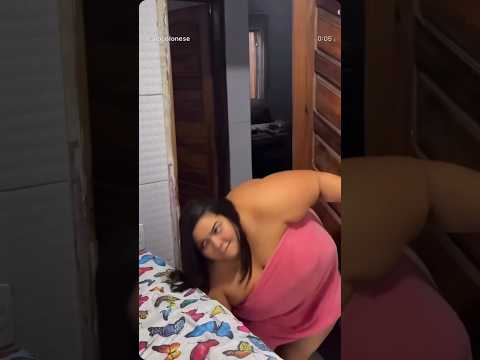 Wait For End😳Funny Lady Vs Small Husband😂 #Usa #newyork #funny #wife #laugh thumbnail