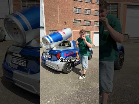 Kun je écht gratis Red Bull pakken uit deze auto? 😳 thumbnail