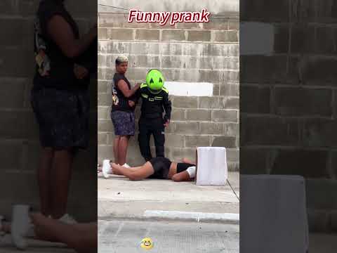 Funny prank😂#funny#prank#funnyprank#funnyvideos#funny thumbnail