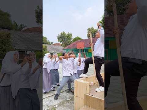 Babeh lagi konser 😄💃🕺 #funny #comedy thumbnail