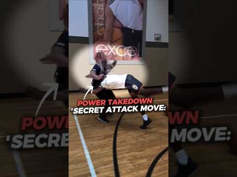 Bodybuilders’ Team Combo Humiliates Wrestler thumbnail