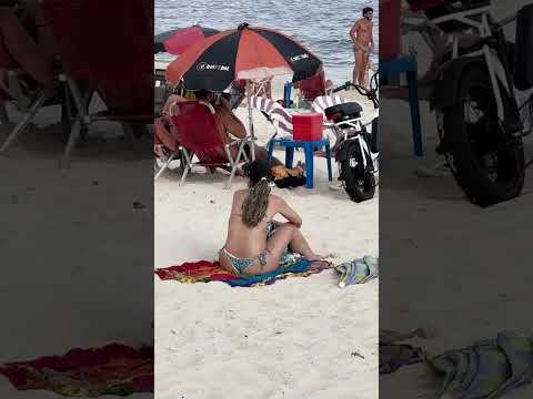 🇧🇷 Nice day at Leblon beach Brazil thumbnail