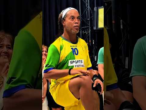 Age 45 Ronaldinho Skills King Football 🔥😱 thumbnail