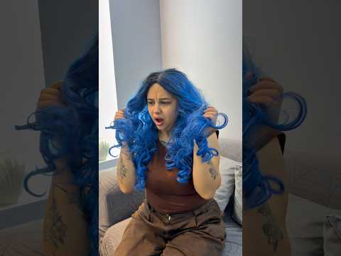 Saçlarım mavi oldu #sorts #trend #youtubeshorts #comedy thumbnail