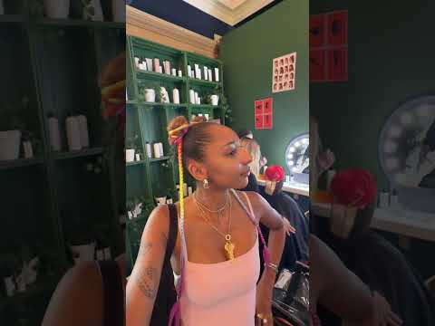 LA COIFFEUSE A RATÉ MA COIFFURE !! #hairstyle #curlyhair #curlyhairstyles #fail thumbnail