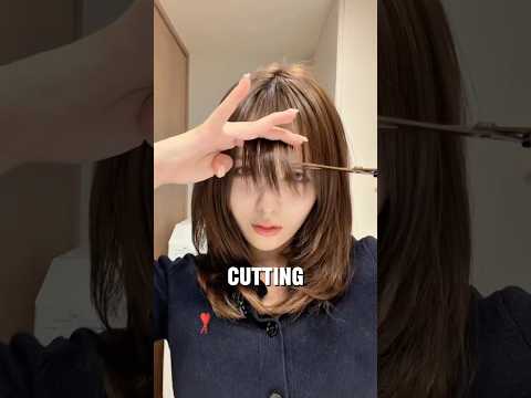 Choose the right bangs for your face shape #shorts thumbnail