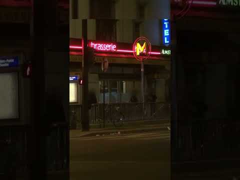 Il vend des cigarettes de contrebande la peur au ventre thumbnail