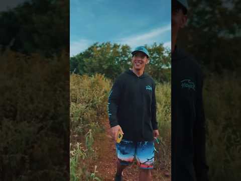 Haciendo hiking en Culebrita PR nos cayó el aguacero y nos tocó “Bailar En La Lluvia”🌧️🌧️🕺😁 thumbnail