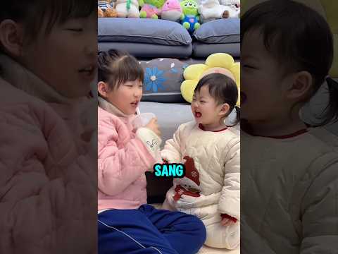 Walau Sering Dijailin, Adik Ini Tetap Sayang Kakaknya! #viral #trending thumbnail