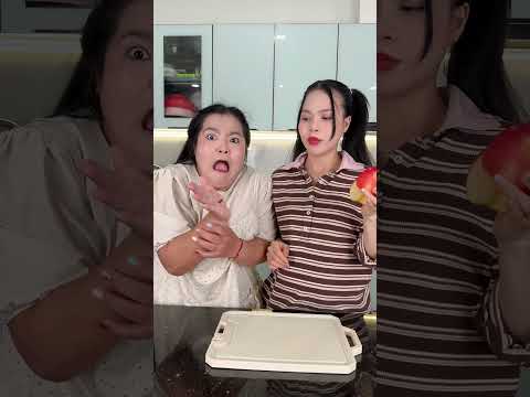 I HAVE A KNIFE LIKE FACE 🥸 #funny #shorts thumbnail