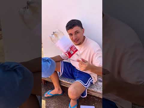 Come i brasiliani creano un pallone da calcio🤯 thumbnail
