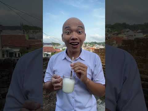 Sedotan orang kaya vs sedotan orang miskin #shorts #fajarjroo thumbnail