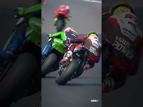 Gerloff 🆚 Surra: a hard-fought battle in the Superpole Race 🔥 | 2026 #CzechWorldSBK 🇨🇿 thumbnail