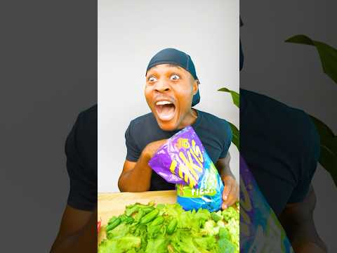 Eating Snacks Without Mom Knowing 😲 thumbnail