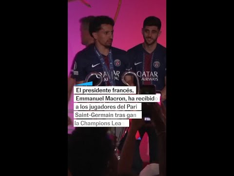 Macron recibe al París Saint-Germain tras ganas la Champions #shorts thumbnail