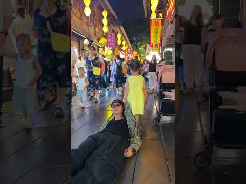 在旅一种很新的行😜 #6500万艾莎内裤 #人类幼崽 #露兮粑粑 #小小露兮 #内容启发搜索 thumbnail