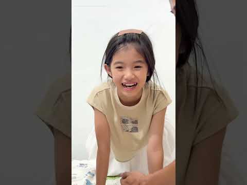 CCT - Con gái bị cả nhà trêu đùa || The daughter was teased by the whole family. thumbnail